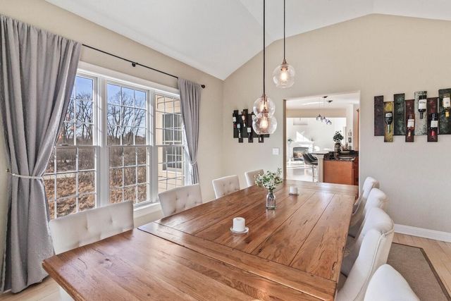 743 Royal Troon COURT, Oconomowoc, WI 53066