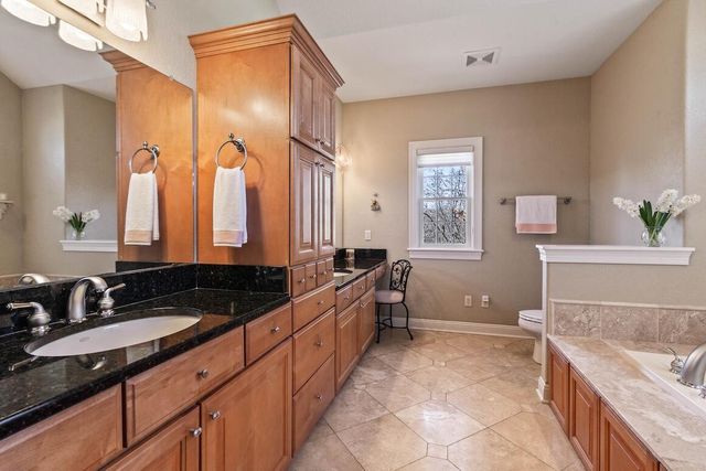 743 Royal Troon COURT, Oconomowoc, WI 53066