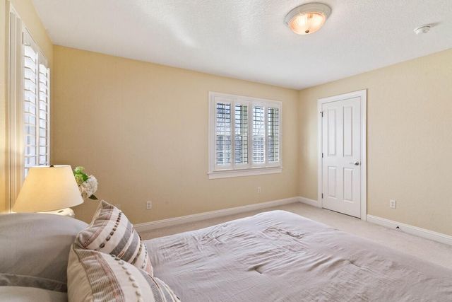 743 Royal Troon COURT, Oconomowoc, WI 53066