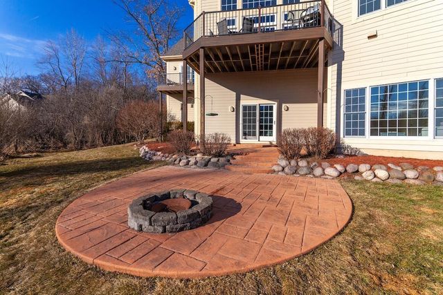 743 Royal Troon COURT, Oconomowoc, WI 53066