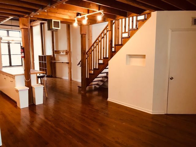 1322 Oakton Street 6, Evanston, IL 60202