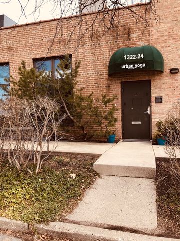 1322 Oakton Street 6, Evanston, IL 60202