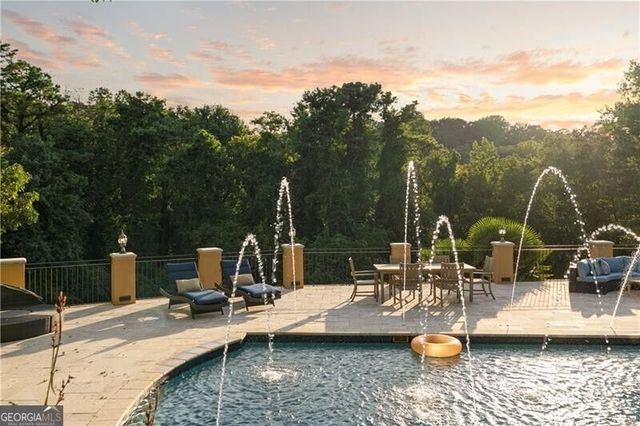 4338 Harris Trail NW, Atlanta, GA 30327