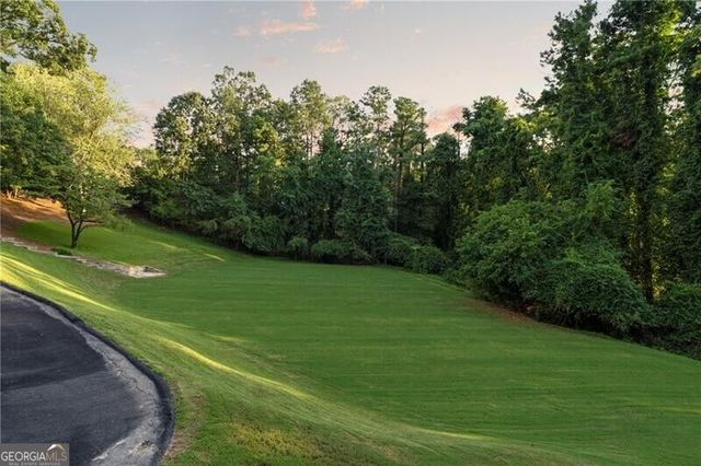 4338 Harris Trail NW, Atlanta, GA 30327