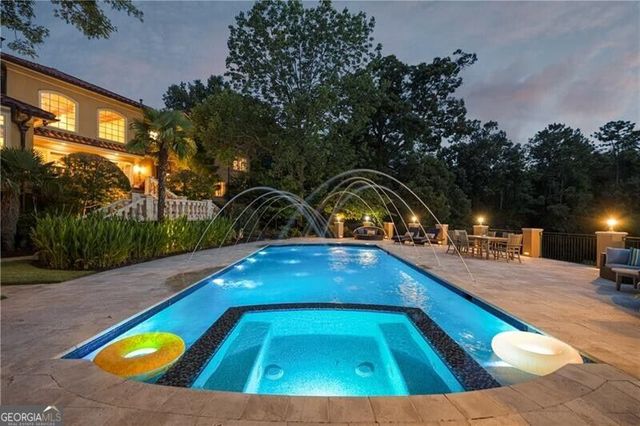 4338 Harris Trail NW, Atlanta, GA 30327