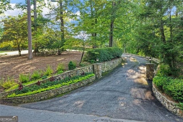 4338 Harris Trail NW, Atlanta, GA 30327
