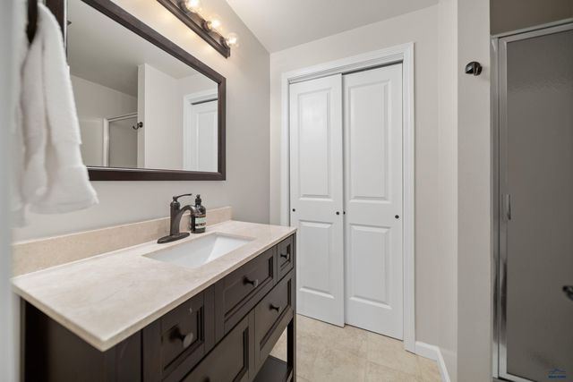 23590 WILDERNESS CANYON RD, Rapid City, SD 57702