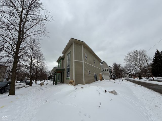 2620 Broadway Street, Indianapolis, IN 46205