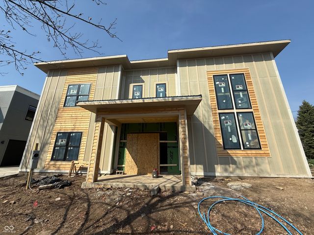 2620 Broadway Street, Indianapolis, IN 46205