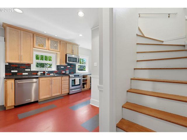 600 E 19TH St, Vancouver, WA 98663