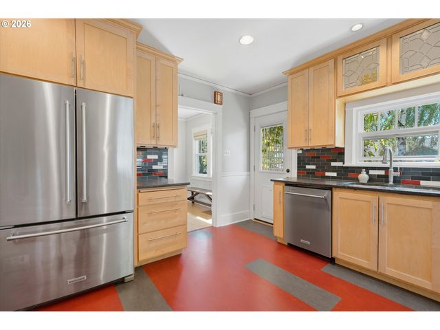 600 E 19TH St, Vancouver, WA 98663