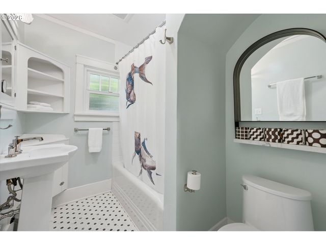 600 E 19TH St, Vancouver, WA 98663