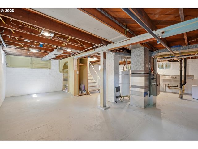 600 E 19TH St, Vancouver, WA 98663