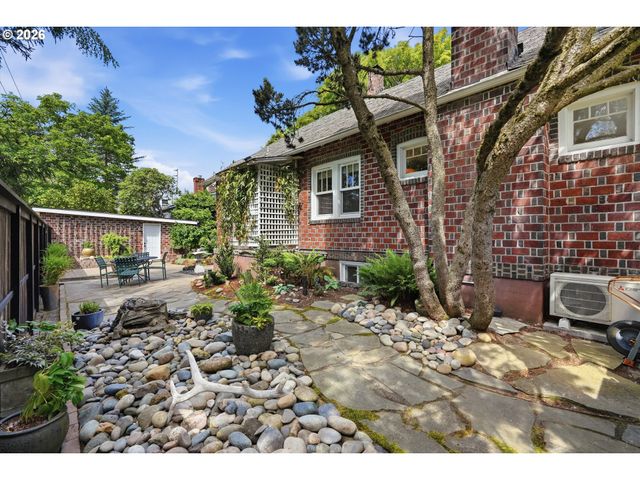 600 E 19TH St, Vancouver, WA 98663