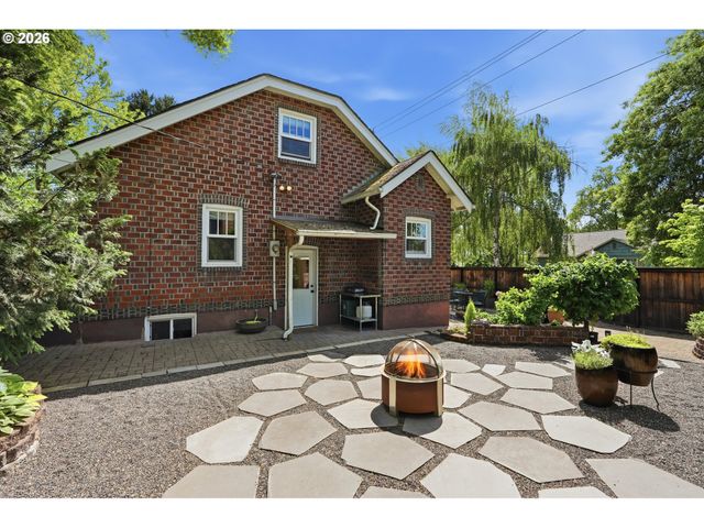 600 E 19TH St, Vancouver, WA 98663