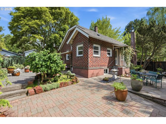 600 E 19TH St, Vancouver, WA 98663