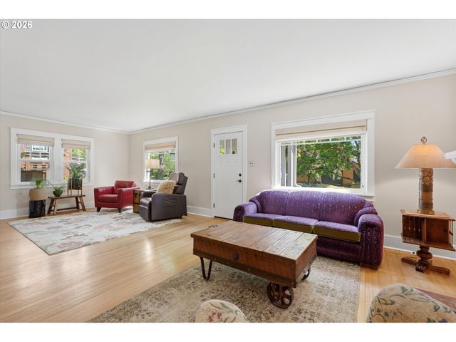 600 E 19TH St, Vancouver, WA 98663