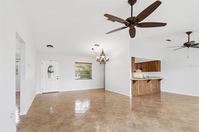 8272 DENISE DRIVE E, Seminole, FL 33777