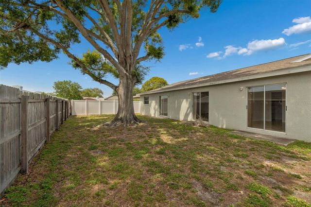 8272 DENISE DRIVE E, Seminole, FL 33777