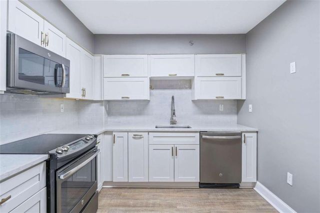 2870 Pharr Court South 2401, Atlanta, GA 30305