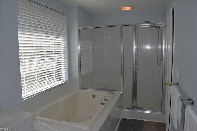 1125 Lady Ashley DR, Chesapeake, VA 23320