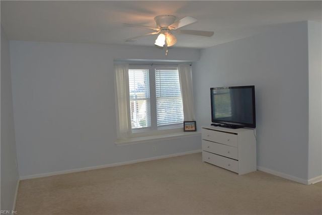 1125 Lady Ashley DR, Chesapeake, VA 23320