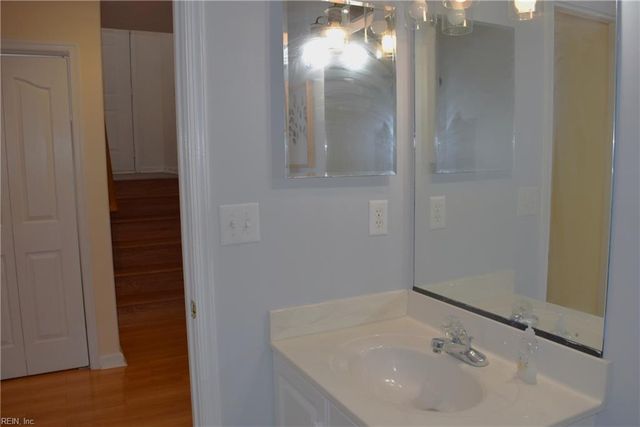 1125 Lady Ashley DR, Chesapeake, VA 23320