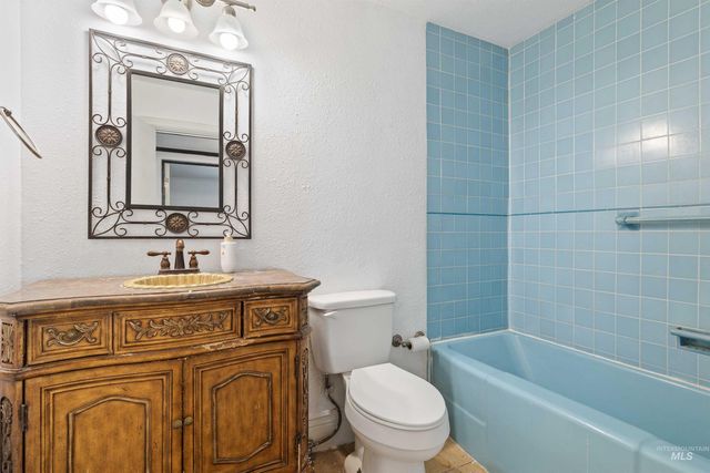 2176 Addison Ave E, Twin Falls, ID 83301