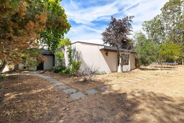 2176 Addison Ave E, Twin Falls, ID 83301