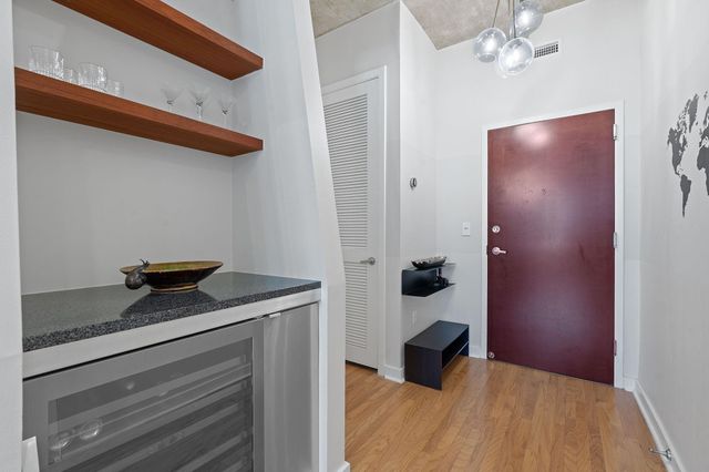 360 Nueces ST 1007, Austin, TX 78701