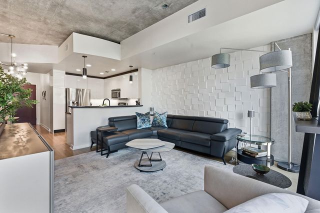 360 Nueces ST 1007, Austin, TX 78701