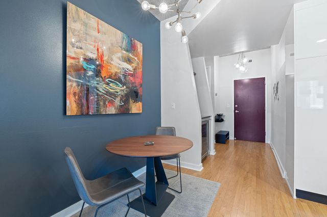 360 Nueces ST 1007, Austin, TX 78701