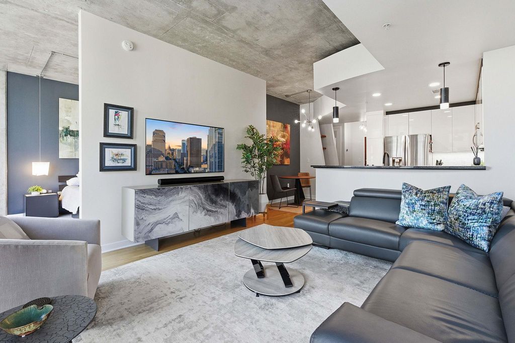 360 Nueces ST 1007, Austin, TX 78701
