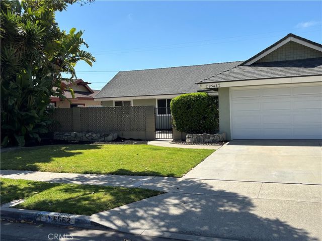 6562 Corrine, Huntington Beach, CA 92647