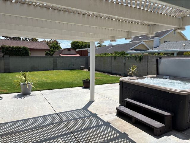 6562 Corrine, Huntington Beach, CA 92647