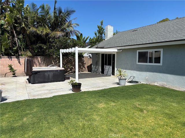 6562 Corrine, Huntington Beach, CA 92647