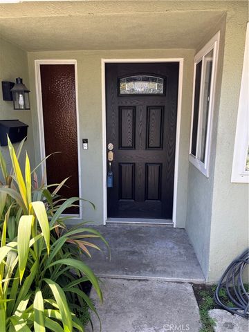 6562 Corrine, Huntington Beach, CA 92647