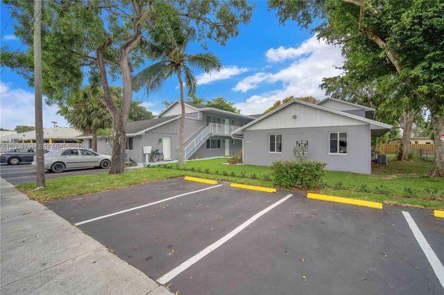 414 SE 14th Street 3, Fort Lauderdale, FL 33316