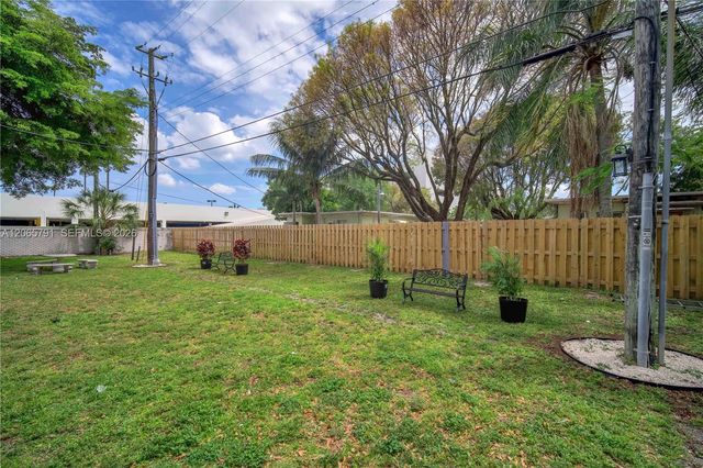 414 SE 14th Street 3, Fort Lauderdale, FL 33316