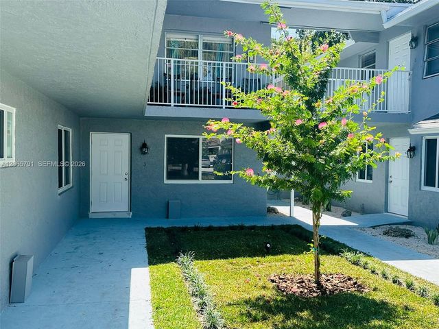 414 SE 14th Street 3, Fort Lauderdale, FL 33316