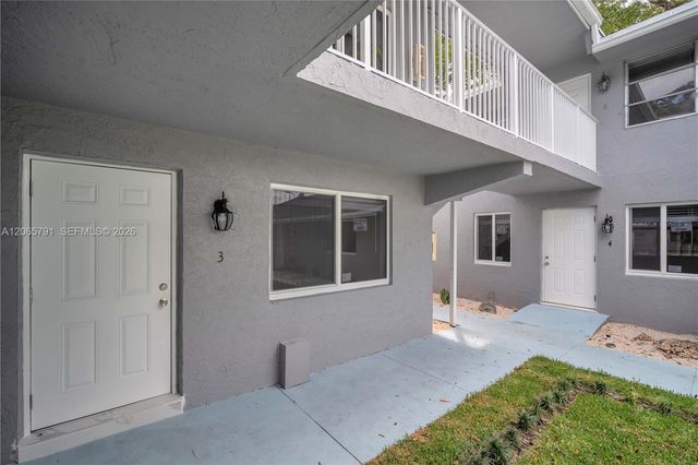 414 SE 14th Street 3, Fort Lauderdale, FL 33316