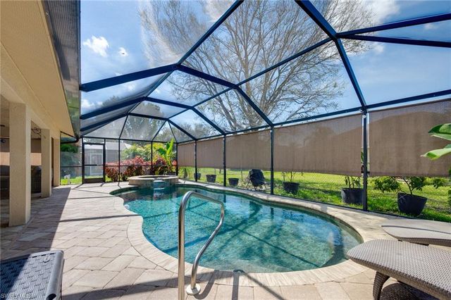 1517 Graduate CT, Lehigh Acres, FL 33971