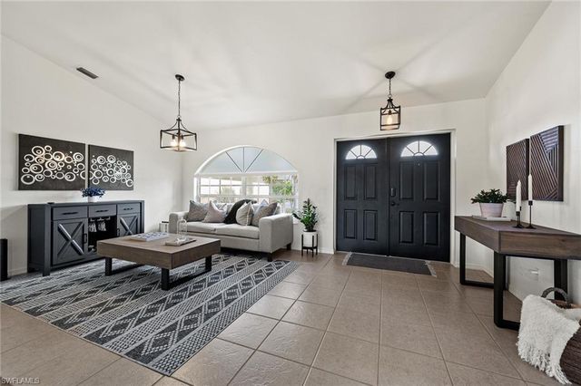 1517 Graduate CT, Lehigh Acres, FL 33971