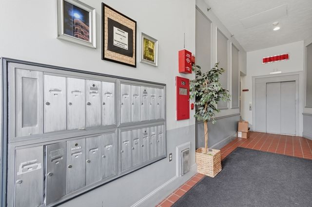 219 Central Street 3E, Lowell, MA 01852