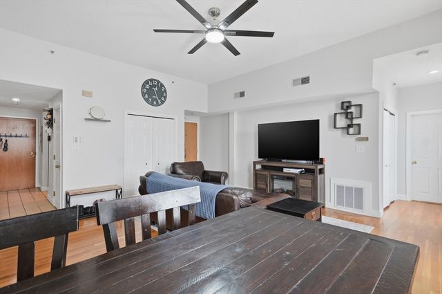 219 Central Street 3E, Lowell, MA 01852