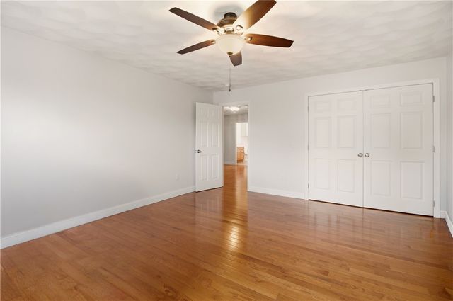 5 Village Road, Warren, RI 02885