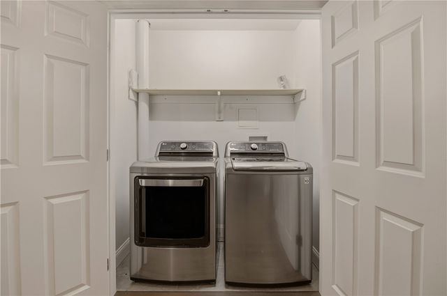 5 Village Road, Warren, RI 02885