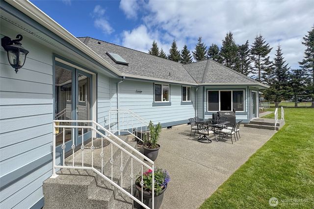 21 Donaper Road, Sequim, WA 98382