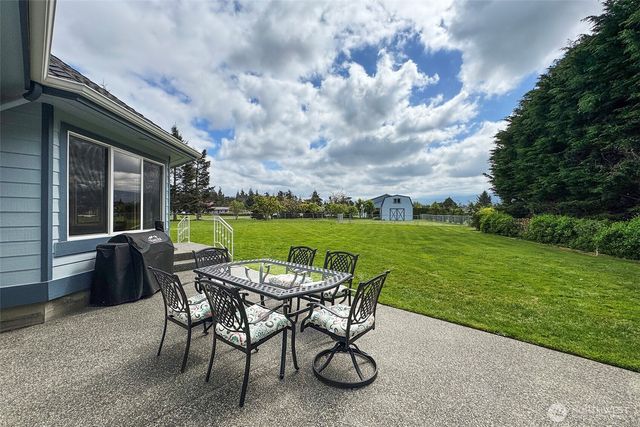 21 Donaper Road, Sequim, WA 98382