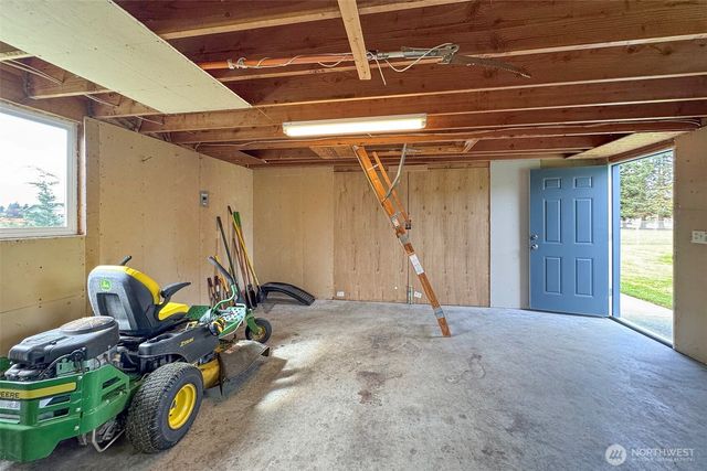 21 Donaper Road, Sequim, WA 98382